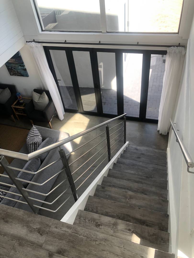 6 Bedroom Property for Sale in Westcliff Western Cape